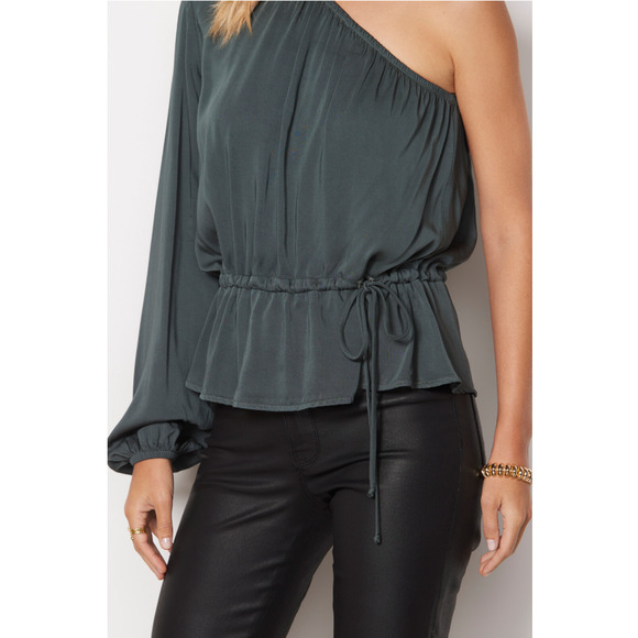 CLOTH & STONE NWT Luxe Satin One Shoulder Top // XS - Picture 3 of 13